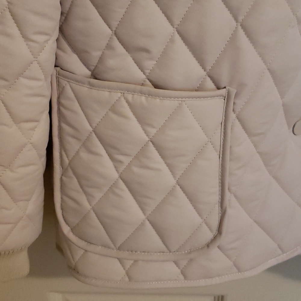 Quilted Bomber Jacket - Picture 5 of 9